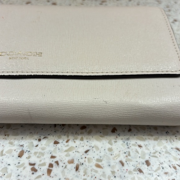 Coach White Leather Long Wallet - Picture 10 of 17